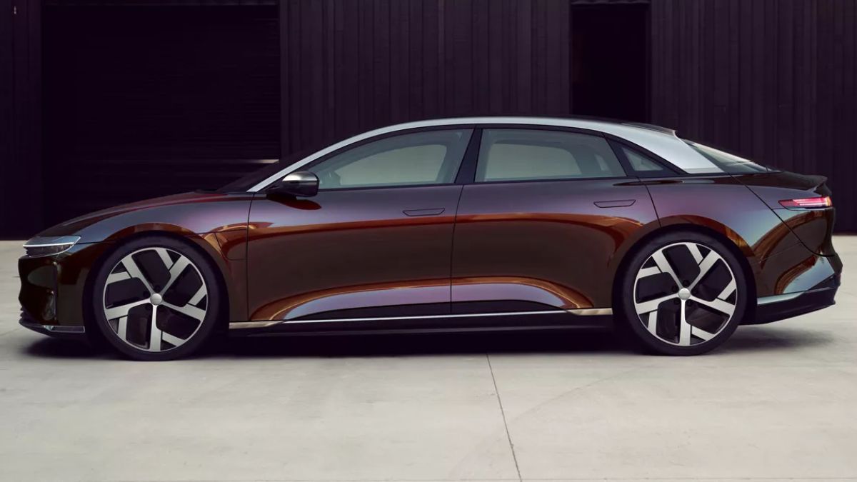 world-ev-day-2023-amid-blooming-ev-market-indian-roads-missing-these-topperforming-electric-cars